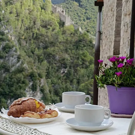 Borgosulnera Dom wakacyjny Ferentillo